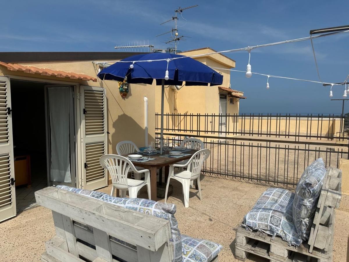 Attico Di Giggia Apartment Giardini Naxos Luaran gambar